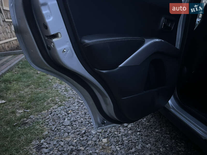 Внедорожник / Кроссовер Mitsubishi Outlander XL 2007 в Черновцах