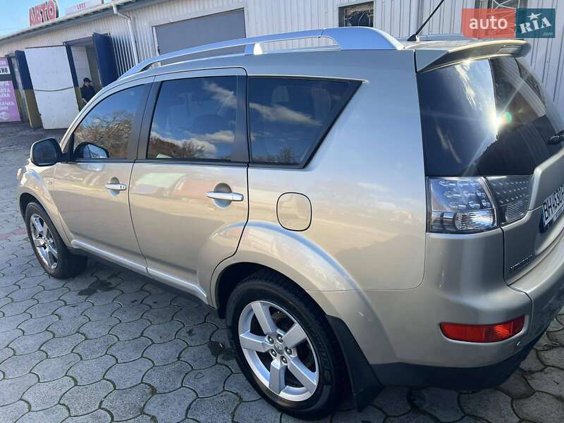 Внедорожник / Кроссовер Mitsubishi Outlander XL 2008 в Херсоне фото 9 Внедорожник / Кроссовер Mitsubishi Outlander XL 2008 в Херсоне