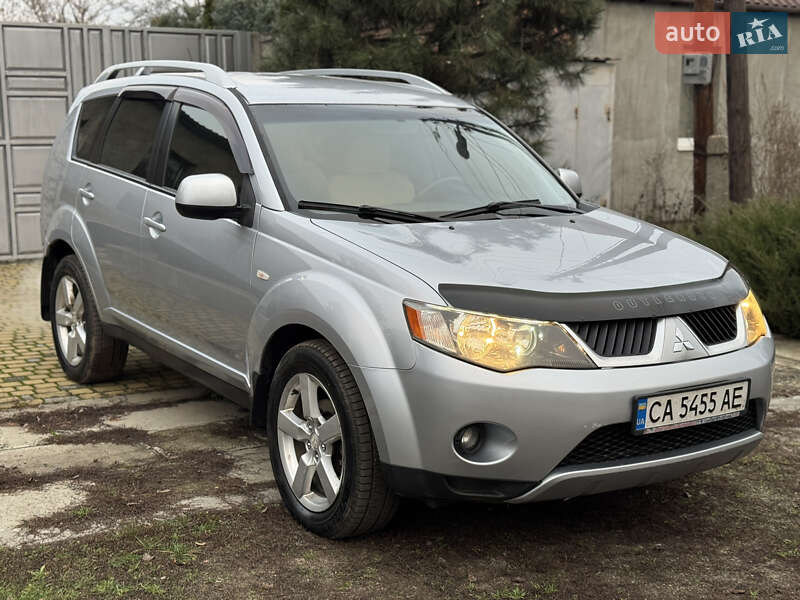 Внедорожник / Кроссовер Mitsubishi Outlander XL 2008 в Харькове фото 3 Внедорожник / Кроссовер Mitsubishi Outlander XL 2008 в Харькове