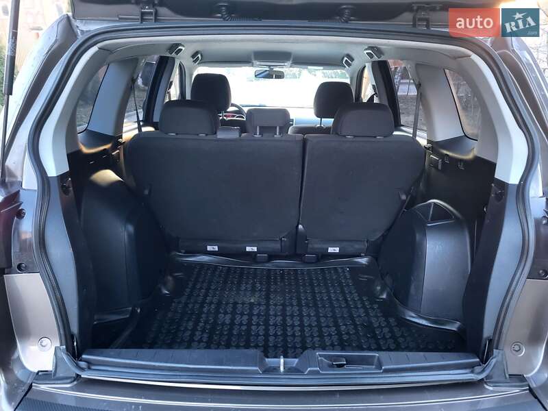 Внедорожник / Кроссовер Mitsubishi Outlander XL 2010 в Хмельницком