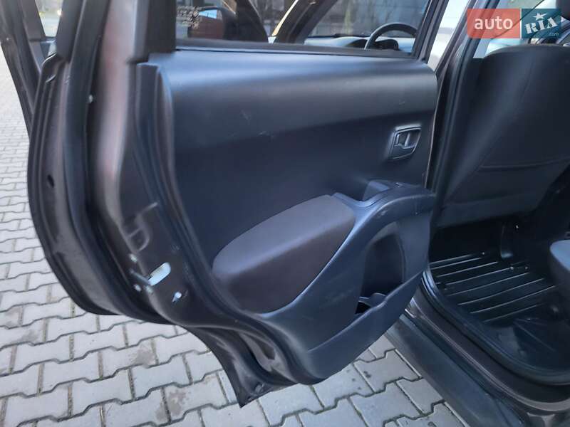 Внедорожник / Кроссовер Mitsubishi Outlander XL 2010 в Хмельницком