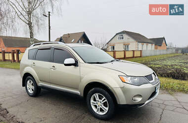 Позашляховик / Кросовер Mitsubishi Outlander XL 2008 в Ромнах