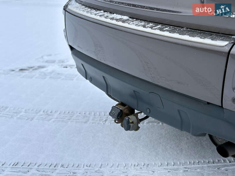 Внедорожник / Кроссовер Mitsubishi Outlander XL 2010 в Староконстантинове