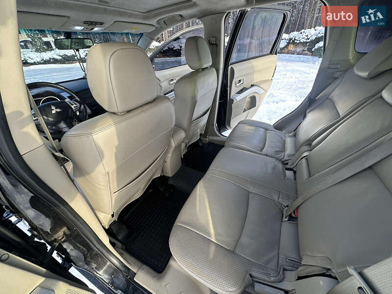 Внедорожник / Кроссовер Mitsubishi Outlander XL 2007 в Лебедине