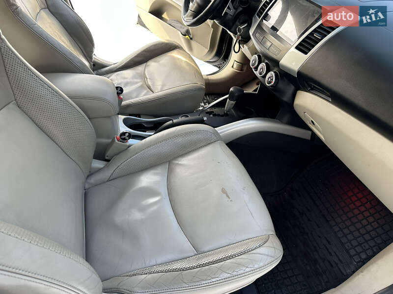 Внедорожник / Кроссовер Mitsubishi Outlander XL 2007 в Лебедине