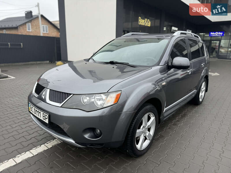Mitsubishi Outlander XL 2009