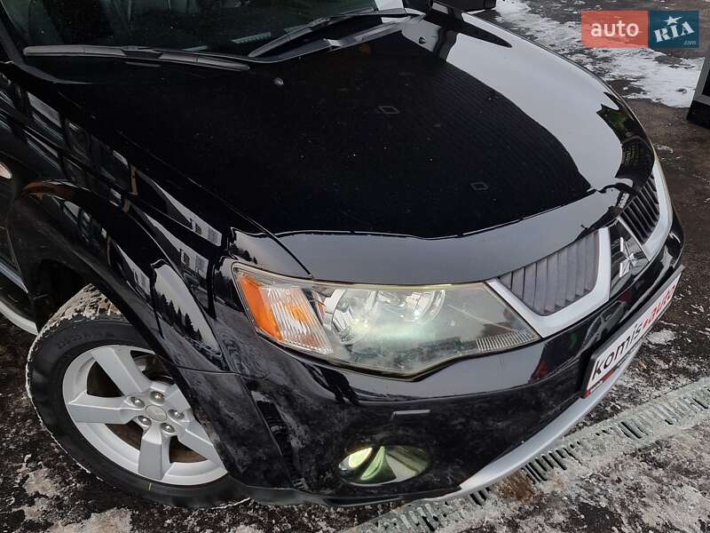 Позашляховик / Кросовер Mitsubishi Outlander XL 2008 в Вінниці