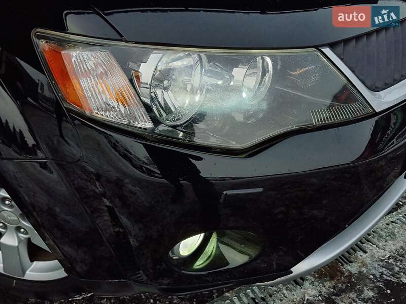 Позашляховик / Кросовер Mitsubishi Outlander XL 2008 в Вінниці