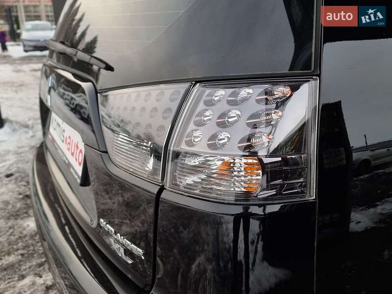 Позашляховик / Кросовер Mitsubishi Outlander XL 2008 в Вінниці