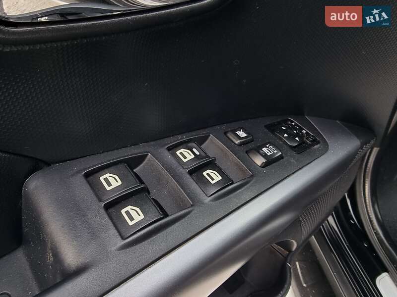 Позашляховик / Кросовер Mitsubishi Outlander XL 2008 в Вінниці