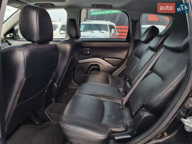 Позашляховик / Кросовер Mitsubishi Outlander XL 2008 в Вінниці