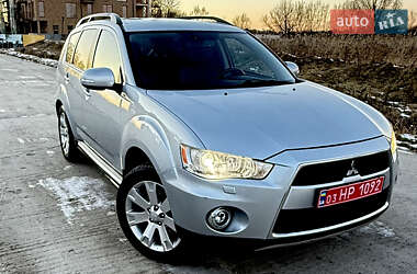 Позашляховик / Кросовер Mitsubishi Outlander XL 2011 в Дрогобичі