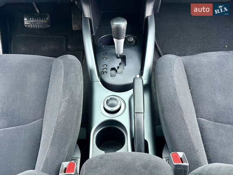 Внедорожник / Кроссовер Mitsubishi Outlander XL 2007 в Днепре