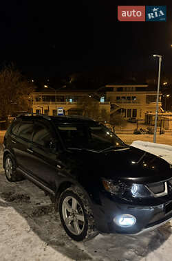 Внедорожник / Кроссовер Mitsubishi Outlander XL 2008 в Киеве