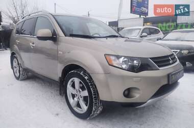 Позашляховик / Кросовер Mitsubishi Outlander XL 2008 в Києві