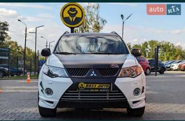 Позашляховик / Кросовер Mitsubishi Outlander XL 2010 в Чернівцях
