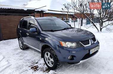 Позашляховик / Кросовер Mitsubishi Outlander XL 2008 в Харкові