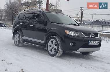 Позашляховик / Кросовер Mitsubishi Outlander XL 2008 в Києві