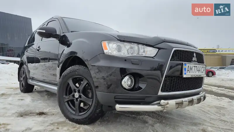 Mitsubishi Outlander XL