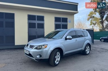 Позашляховик / Кросовер Mitsubishi Outlander XL 2008 в Києві
