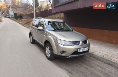 Внедорожник / Кроссовер Mitsubishi Outlander XL 2008 в Киеве