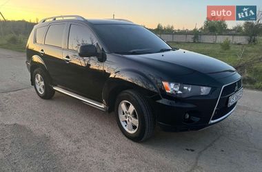 Внедорожник / Кроссовер Mitsubishi Outlander XL 2010 в Черновцах