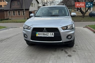 Позашляховик / Кросовер Mitsubishi Outlander XL 2012 в Черкасах