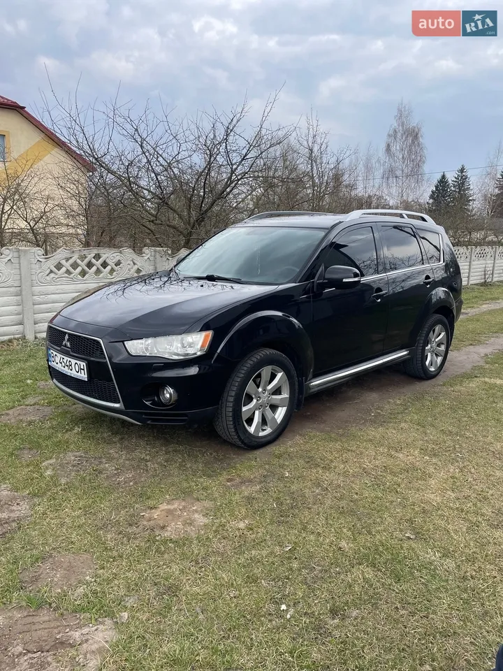 2010 Mitsubishi Outlander - мініатюра 13