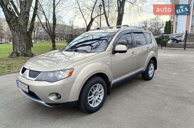 Внедорожник / Кроссовер Mitsubishi Outlander XL 2008 в Киеве