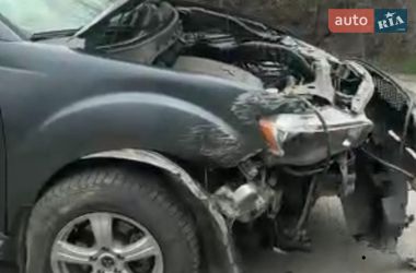 Позашляховик / Кросовер Mitsubishi Outlander XL 2012 в Коломиї