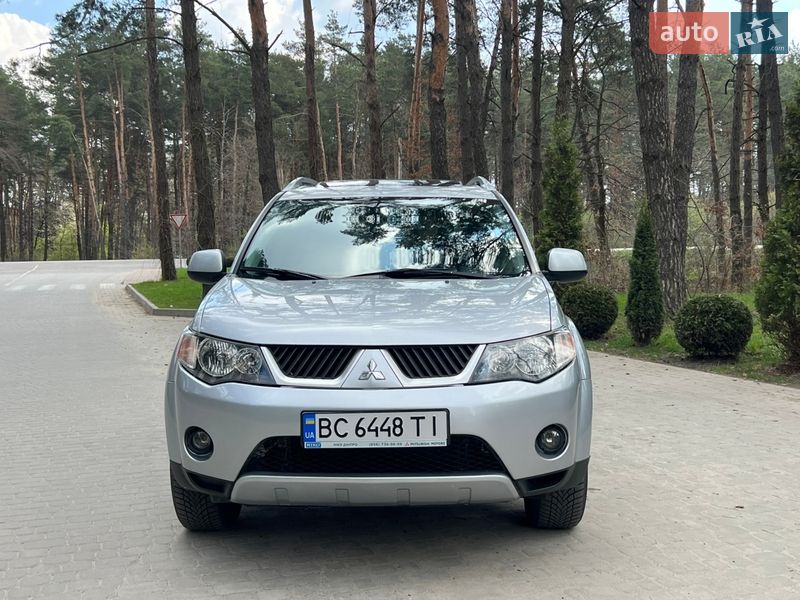 Mitsubishi Outlander XL 2008