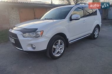 Позашляховик / Кросовер Mitsubishi Outlander XL 2011 в Здолбуніві