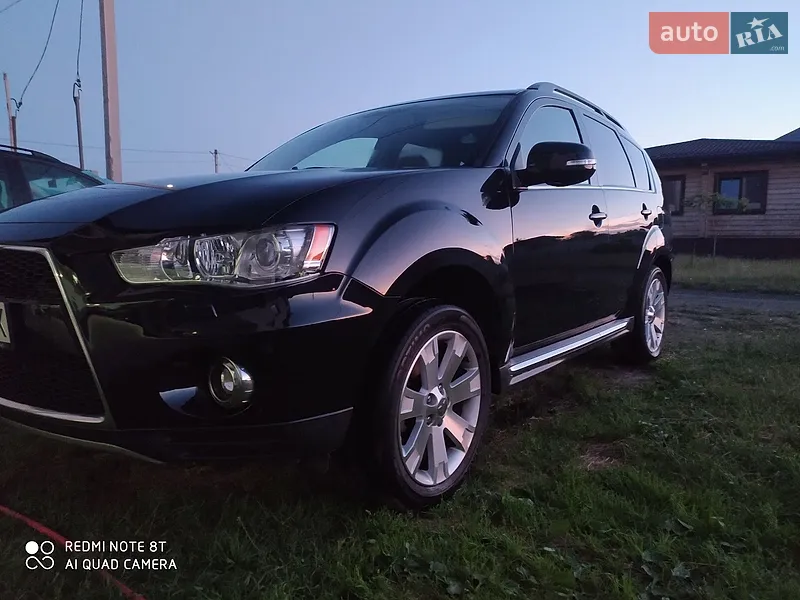 Mitsubishi Outlander XL