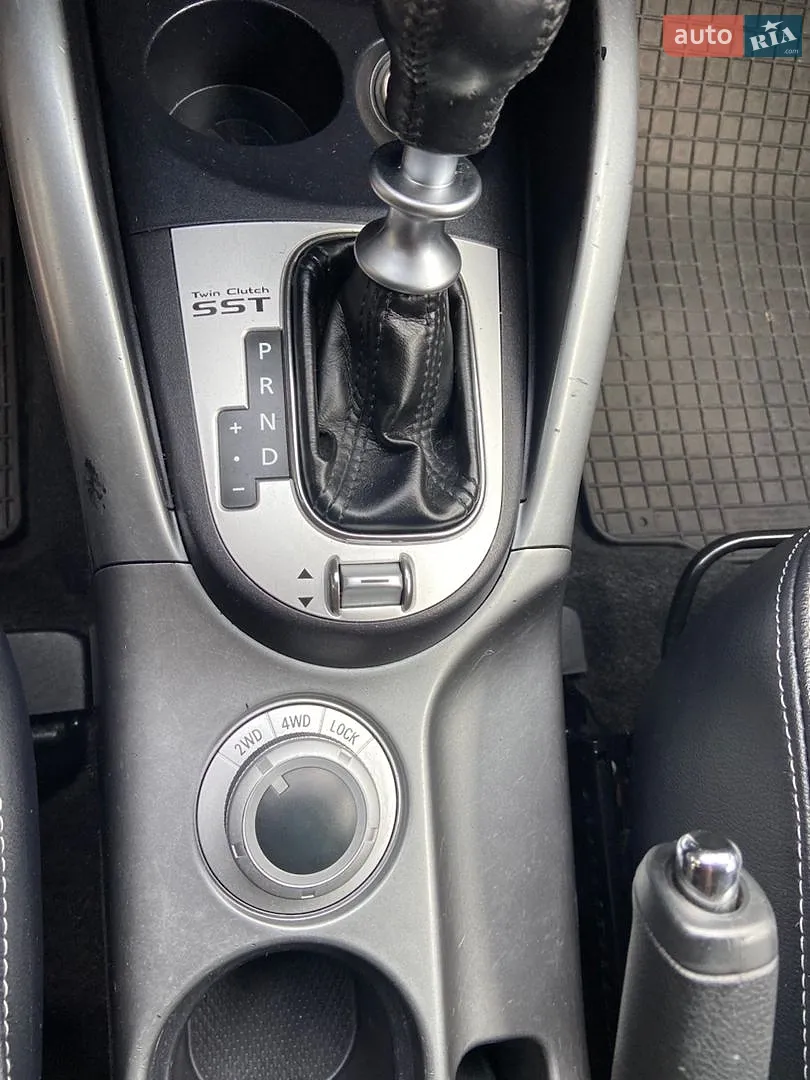 2010 Mitsubishi Outlander - мініатюра 20