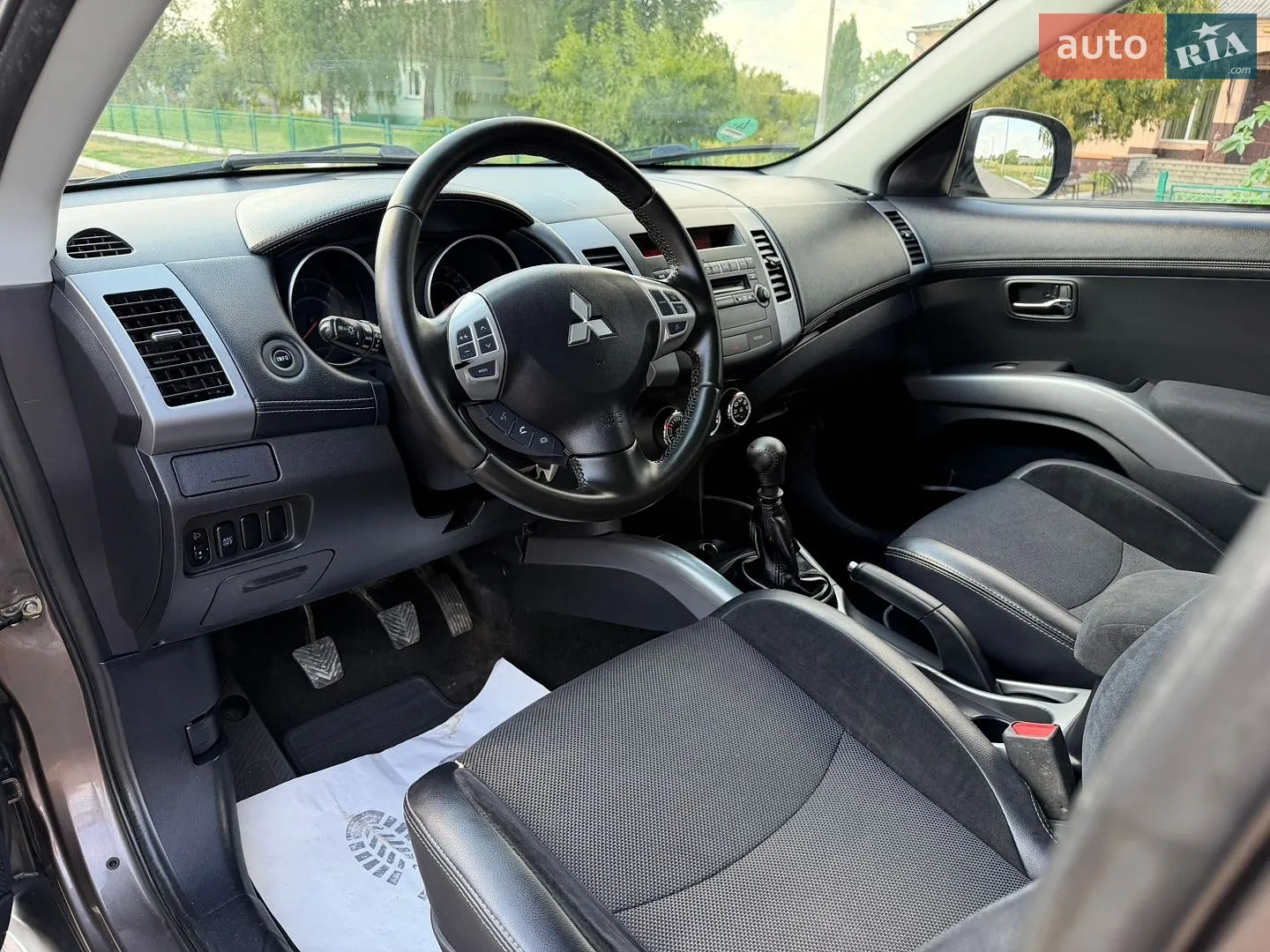 2011 Mitsubishi Outlander - мініатюра 20