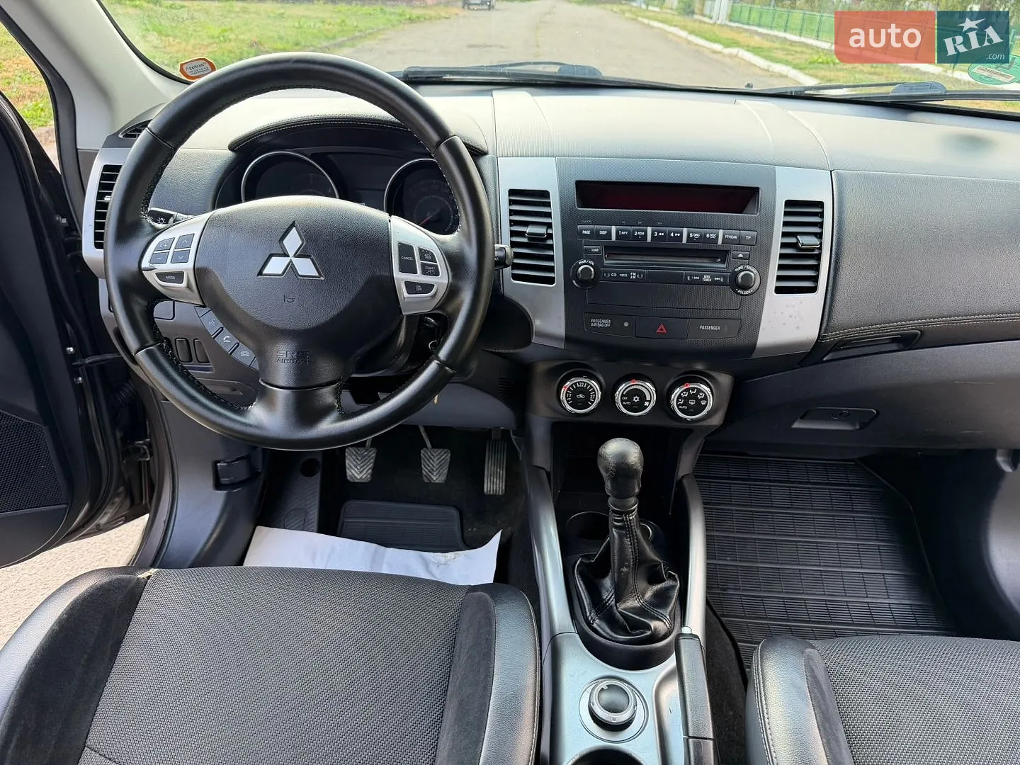 2011 Mitsubishi Outlander - мініатюра 40