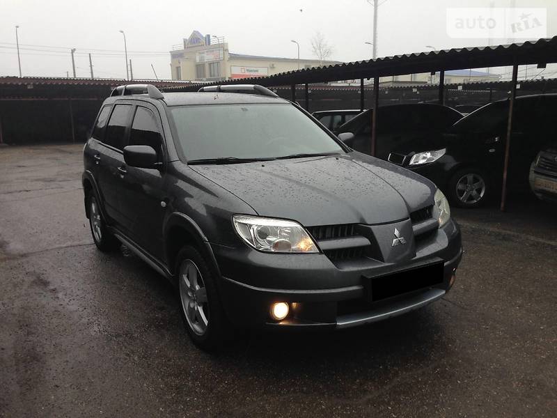 Внедорожник / Кроссовер Mitsubishi Outlander 2008 в 