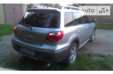 Внедорожник / Кроссовер Mitsubishi Outlander 2005 в Умани