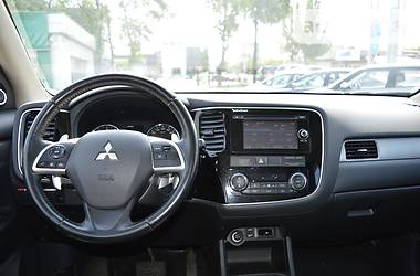 Внедорожник / Кроссовер Mitsubishi Outlander 2013 в Киеве