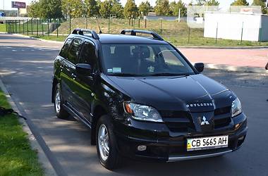 Внедорожник / Кроссовер Mitsubishi Outlander 2004 в Киеве