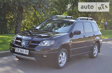 Внедорожник / Кроссовер Mitsubishi Outlander 2004 в Киеве