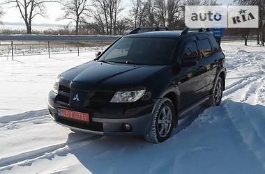 Внедорожник / Кроссовер Mitsubishi Outlander 2005 в Днепре