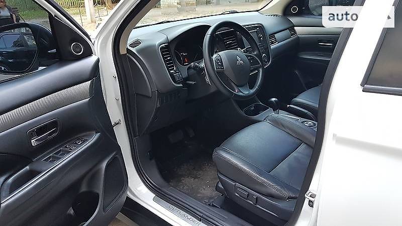 Позашляховик / Кросовер Mitsubishi Outlander 2012 в Харкові фото 6 Позашляховик / Кросовер Mitsubishi Outlander 2012 в Харкові