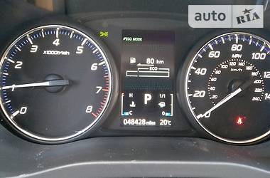 Позашляховик / Кросовер Mitsubishi Outlander 2015 в Бучі