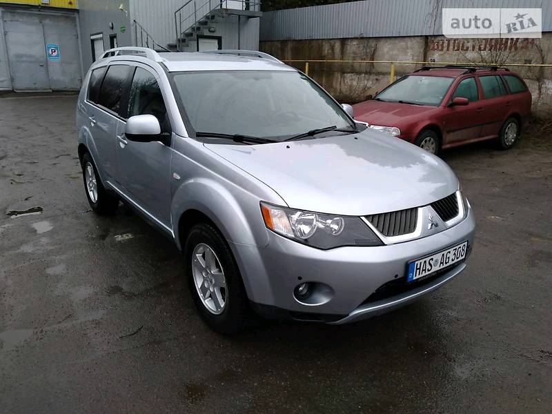 Позашляховик / Кросовер Mitsubishi Outlander 2007 в 