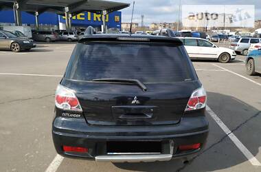 Позашляховик / Кросовер Mitsubishi Outlander 2008 в 