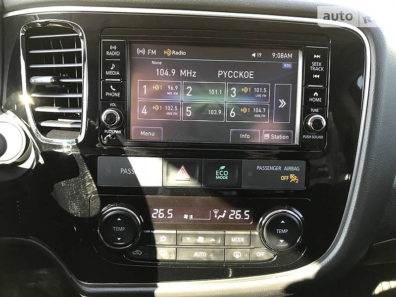 Позашляховик / Кросовер Mitsubishi Outlander 2018 в Одесі