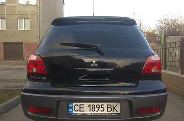 Позашляховик / Кросовер Mitsubishi Outlander 2006 в 