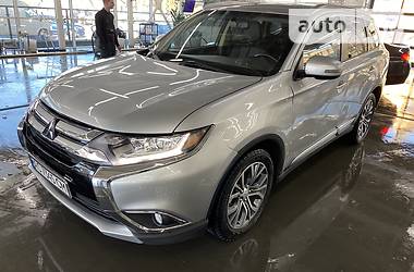 Внедорожник / Кроссовер Mitsubishi Outlander 2017 в Луцке