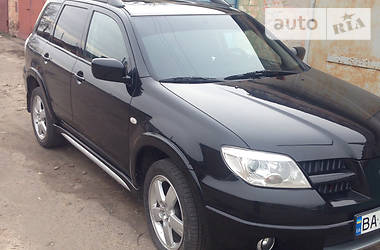 Позашляховик / Кросовер Mitsubishi Outlander 2007 в 